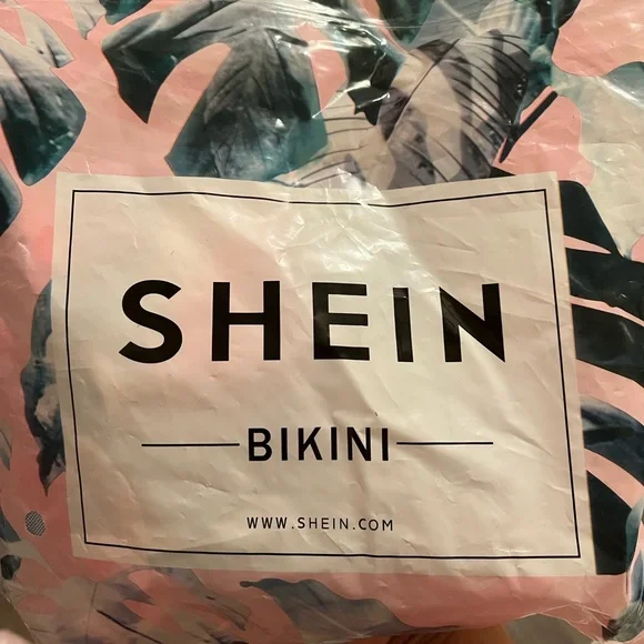 3 Piece Bikini from SHEIN!*still new and packaged*ihad accidentally ordered 2! - Picture 2 of 4